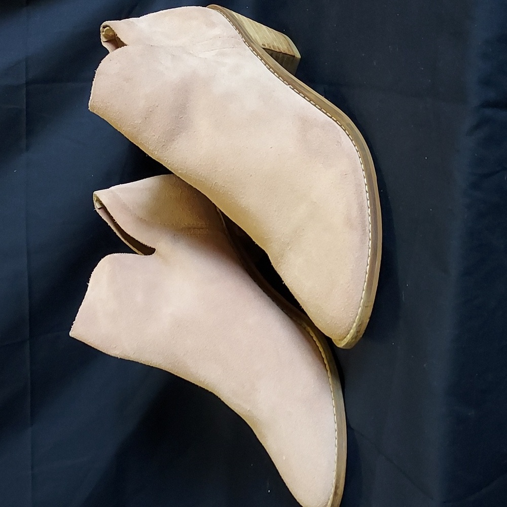 Kelsi Dagger women's suede ankle boots US Size 9